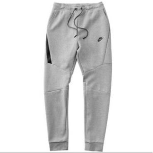 Nike Tech Joggers